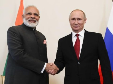 Putin Hindistan Baş naziri ilə TELEFONLA DANIŞDI