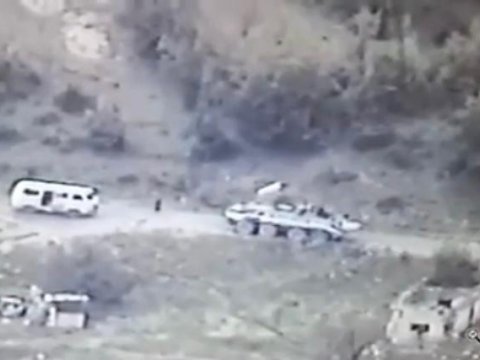 Qanunsuz erməni dəstələri yenə silah-sursat daşıyır - VİDEO