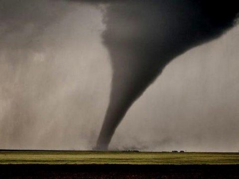 Kanadada tornado: ZƏRƏRÇƏKƏNLƏR VAR