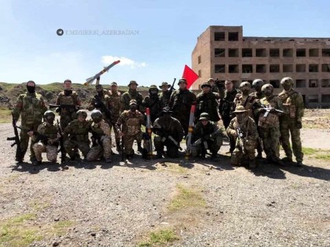 Ermənilər SSRİ bayrağı altında hərbi təlimlər KEÇİRDİ