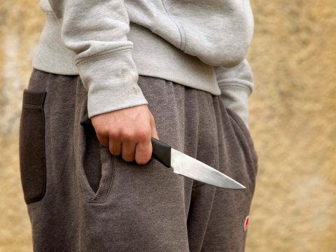 Bakıda gənc oğlan BIÇAQLANDI