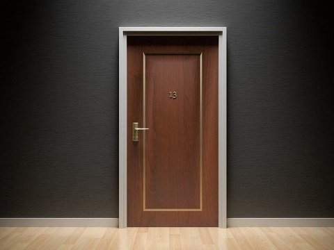 Evdə bağlı qapı arxasında qaldı - Halı pisləşdi