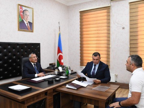 Komitə sədri vətəndaşları qəbul etdi - FOTOLAR