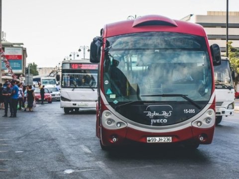 164 avtobus TIXACDA qalıb