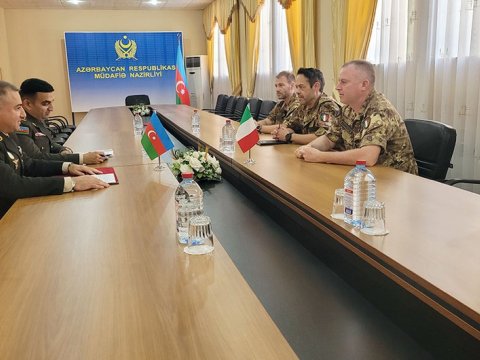 Azərbaycan və İtaliya hərbi ekspertləri arasında müzakirə