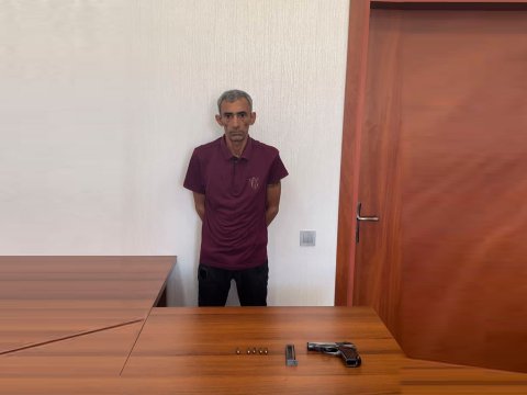 Novxanıda “Makarov” satmaq istəyən şəxs saxlanıldı - VİDEO