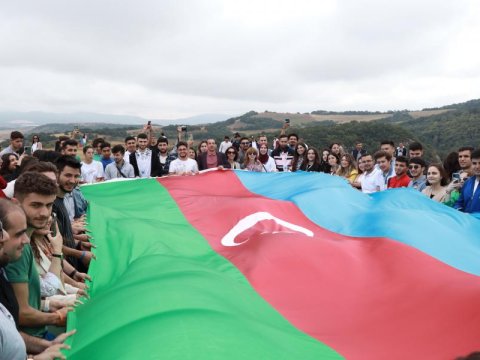 Azərbaycan diasporu bu gün: Birik, bərabərik, güclüyük... 