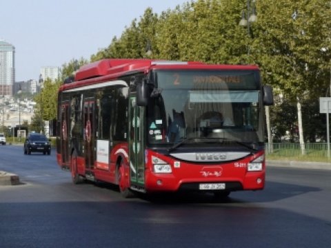 Bakıda 200-ə yaxın avtobus tıxaca düşüb