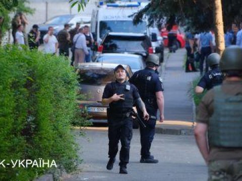 Kiyevdə məhkəmə binasında partlayış - Ölən və yaralılar var 