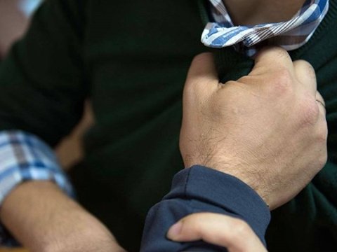 Ana və oğlunu küçədə döydülər 