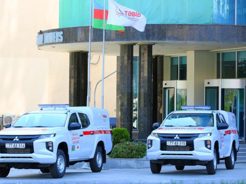 Yaponiya Azərbaycana təcili yardım maşınları verdi - FOTO