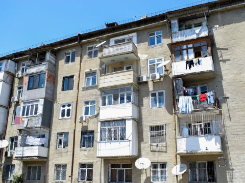 Vətəndaşların 58%-i köhnə binalarda yaşayır - RƏSMİ