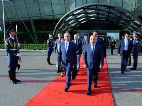 Albaniya Prezidentinin səfəri başa çatdı