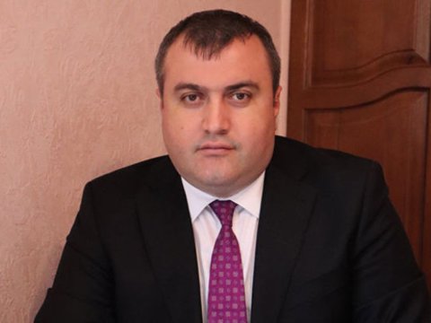 Elçin Sadıqov vəkillikdən niyə uzaqlaşdırılır? - RƏSMİ