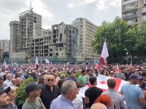 Tbilisidə etiraz aksiyası keçirilir - Saxlanılanlar var