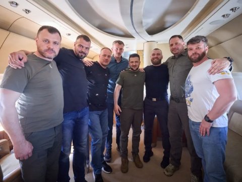 Azov döyüşçüləri Ukraynaya qaytarıldı 