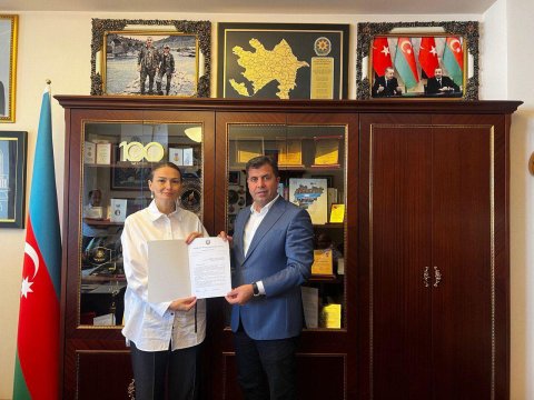 Qənirə Paşayeva Elşad Eyvazlı ilə görüşdü