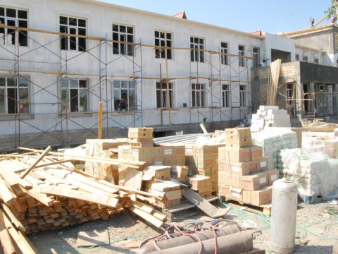 Bakıda 6 məktəbdə tikinti və təmir işləri aparılır