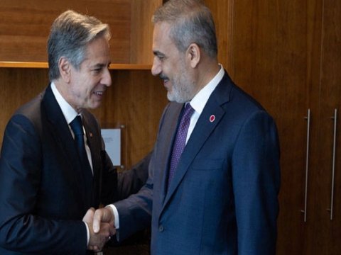 Fidan yenidən Blinkenlə danışdı