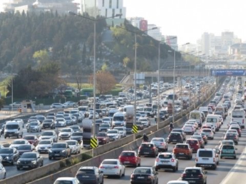Bakıda 100-dən çox avtobus TIXACDA qalıb