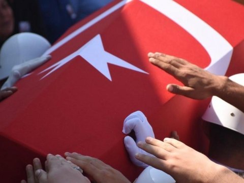 Türkiyədə hərbçilər qəzaya düşdü - Bir şəhid, 12 yaralı var