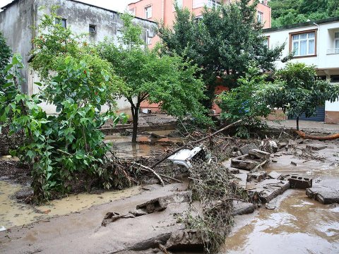 Türkiyədə sel 1 nəfərin həyatına son qoydu - 2 nəfər itkindir