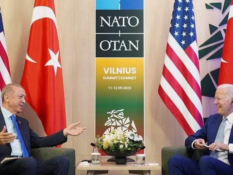 Bayden Ərdoğana təşəkkür etdi - YENİLƏNİB