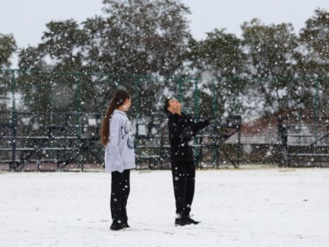 11 ildən sonra ilk qar yağdı