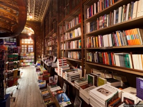 Rusiyada kitab bazarı tənəzzül edir