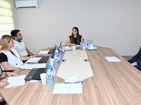 Xaricdə təhsil üzrə sənəd qəbulu başa çatır