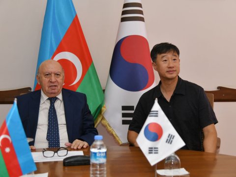 BMU-nun rektoru Koreyalı müəllimlərlə görüşüb - FOTOLAR