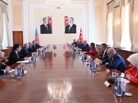 Əli Əsədov Türkiyə spikeri ilə görüşüb