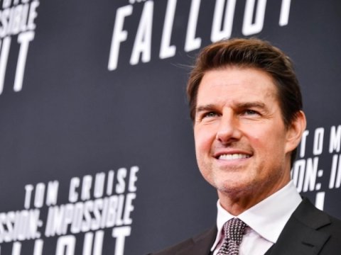 Dünyaşöhrətli aktyor kosmosda çəkilişlərə hazırlaşır