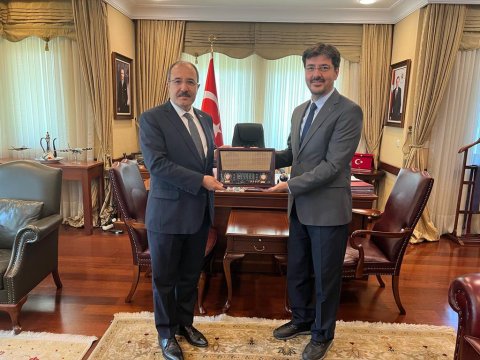 Türkiyə səfiri TRT-nin nümayəndə heyəti ilə görüşdü
