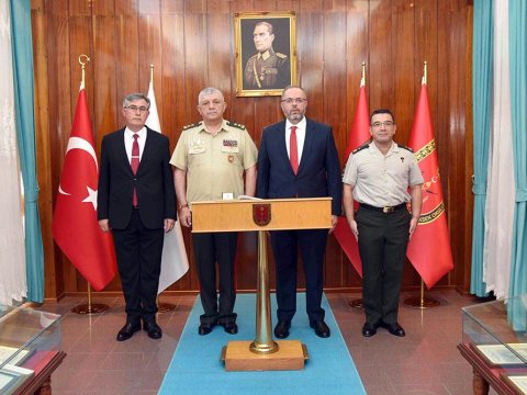 General Türkiyədə təhsil alan azərbaycanlı kursantlarla görüşdü - FOTOLAR