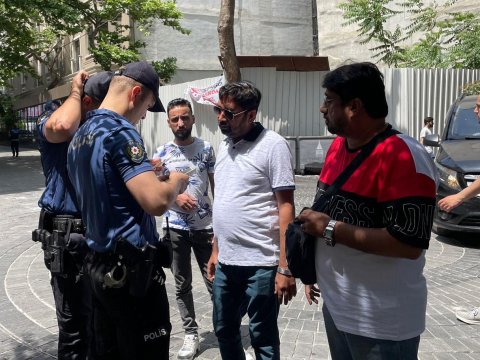 İstanbulda əcnəbilərə yaşamaq icazəsi verilməsi DAYANDIRILIB
