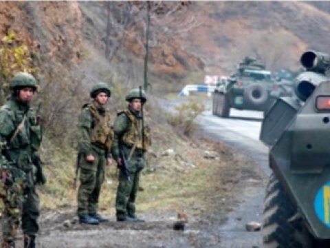 Sülhməramlıların müşahidəsi altında erməni silahlılarına dəstək həyata keçirilir