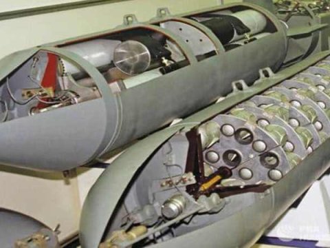 Ukraynada kasset bombalarından istifadə edilə bilər - PUTİN