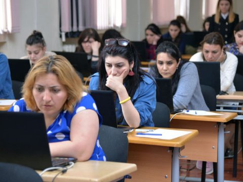 Direktor olmaq istəyənlər imtahandan keçdilər