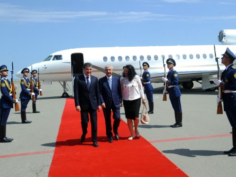 Bərzani Azərbaycana gəldi