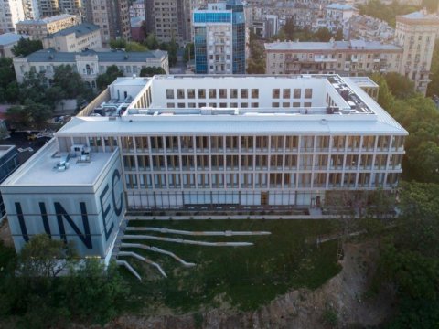 UNEC yenidən Avropa Komissiyasının proqramını qazandı