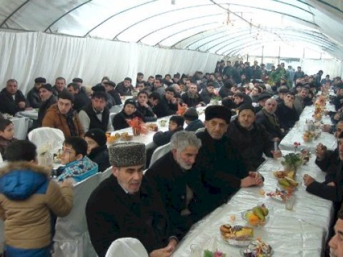 Yas mərasimlərini təyinatı olmayanlar idarə edir - Komitə sədri