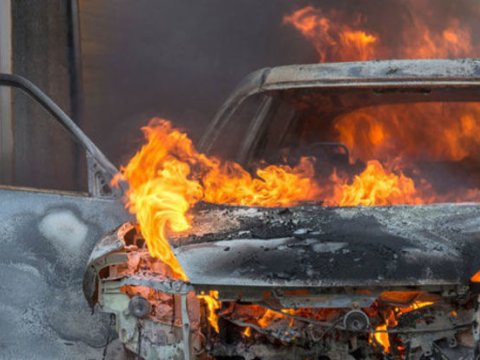 Gəncədə iki maşın YANDI