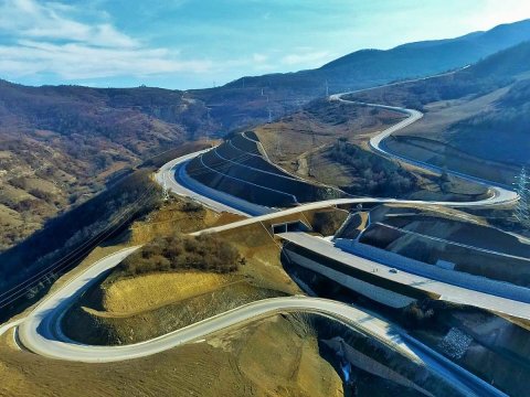 Əhmədbəyli-Füzuli-Şuşa yolunda işlərin 50 faizi tamamlanıb