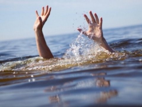 Batma təhlükəsi ilə üzləşən şəxslər xilas edildi 