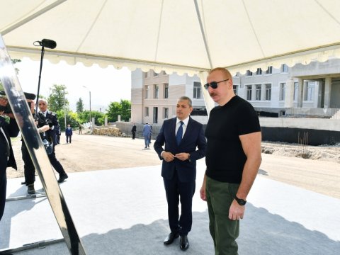 Prezident Şuşada məktəb tikintisi ilə maraqlandı - FOTOLAR