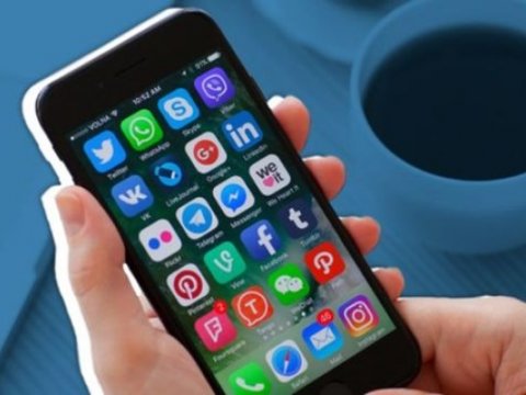 Sosial şəbəkədə ən çox vaxt keçirənlər 16-24 yaşlı xanımlardır