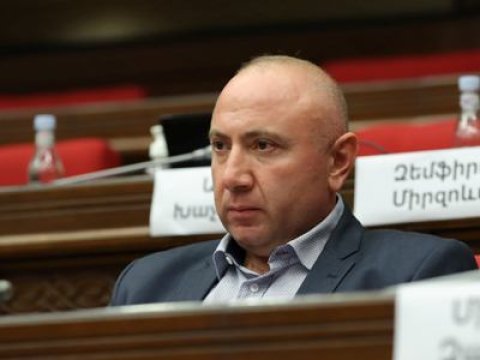 Paşinyan xalqı aldatdı - Erməni deputatdan ittiham