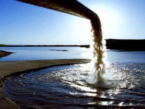 Xəzərə tullantı suları axıdılır 