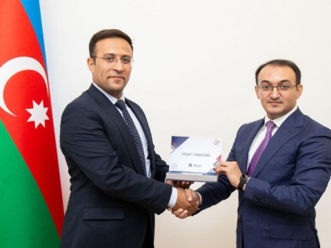 YAŞAT bu qaziyə 1000 dollar təqaüd verəcək